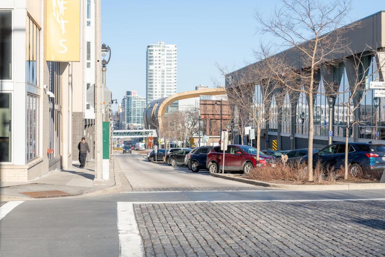 Brewery District 2-Story 2Br Apt Near Fiserv With Rooftop, Gym, And Parking ミルウォーキー エクステリア 写真